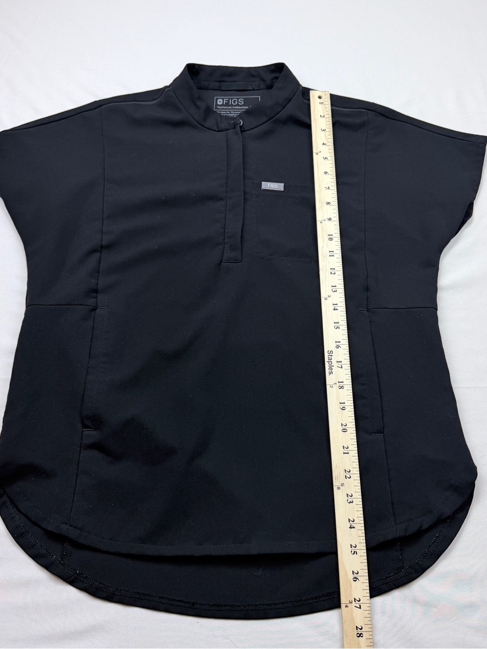 FIGS Montex Classic Scrub Top - Picture 3 of 10